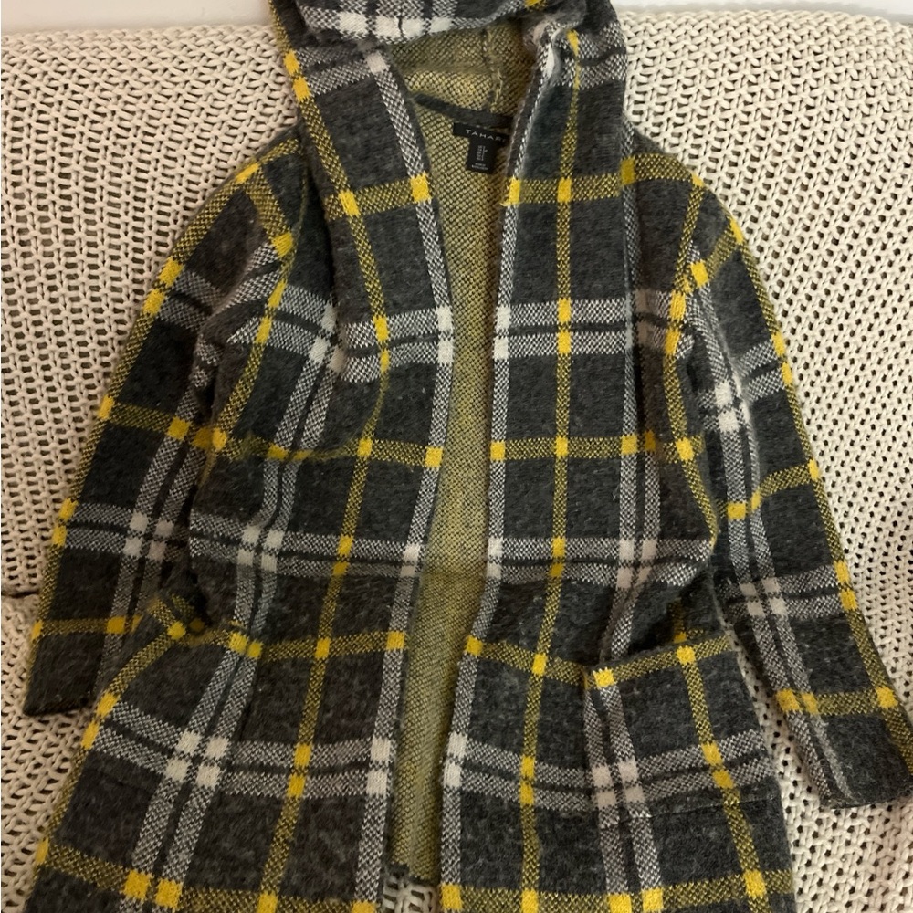 Tahari Black and Yellow Knit Oversized Garment